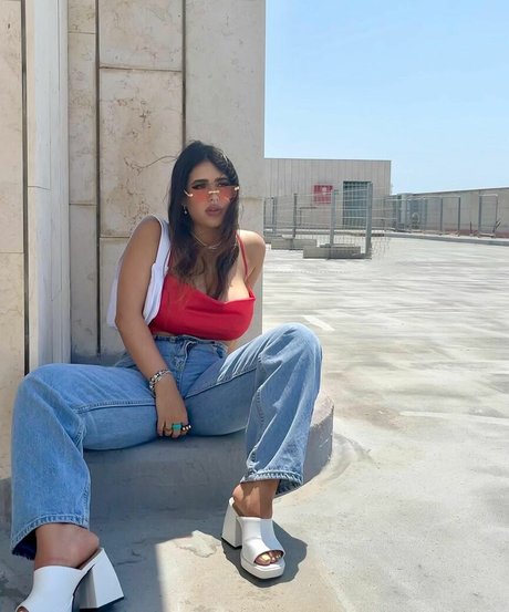 Almog Bismuth adult actress pic