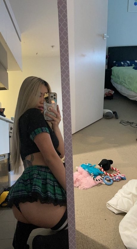 kkimvu model exclusive img