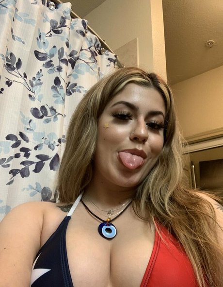 Trinnbaby hot model image