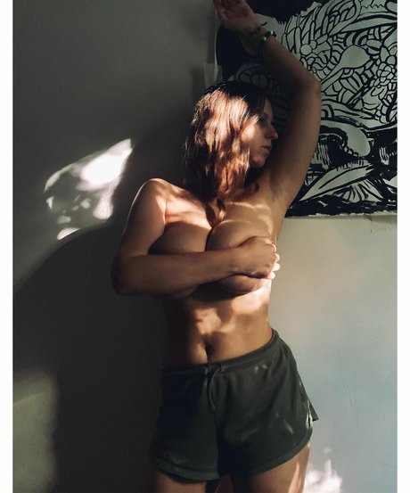 famous female onlyfans free xxx images