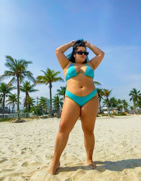 Karol Lannes pretty star pictures