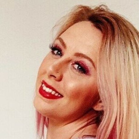 cougars onlyfans pretty photo