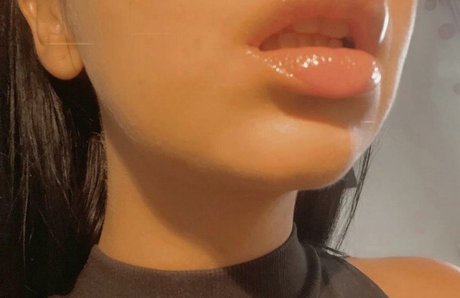 Myropesbunny star nudes picture