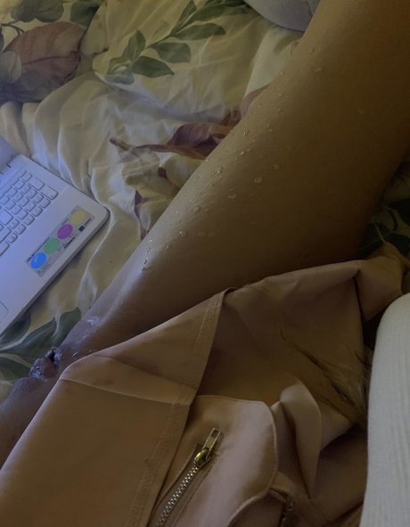 Myropesbunny pretty pornstar pics