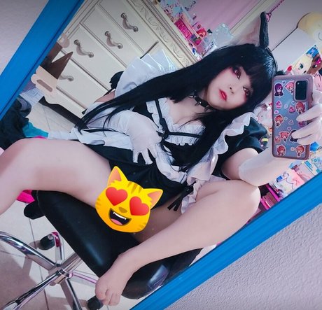 Awodles__exe model porn pic