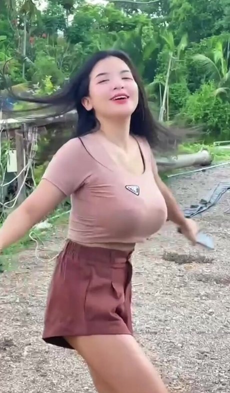 big tits lesbians onlyfans free sex galleries