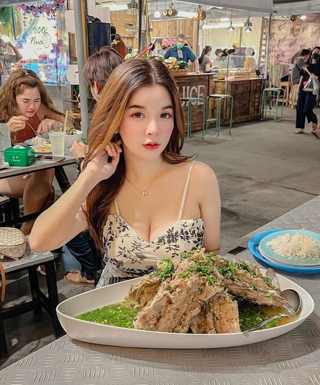 Wanvisa Yodprasart perfect actress pic