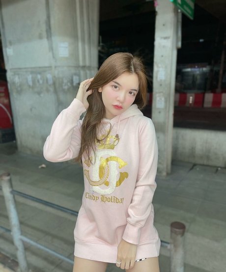 Wanvisa Yodprasart Images