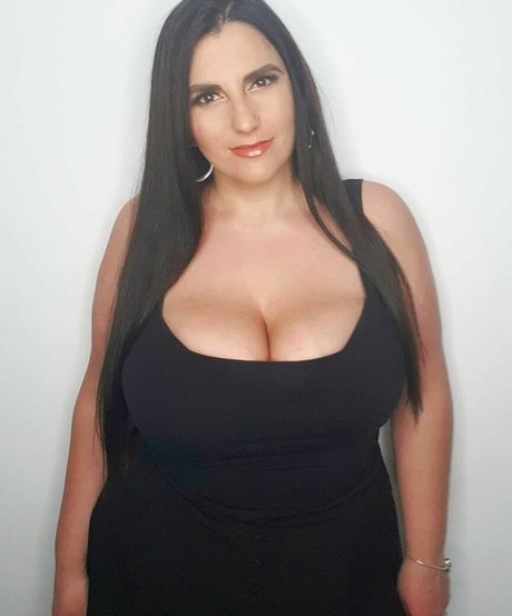 shemale fucks girl onlyfans art naked galleries