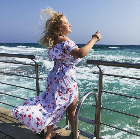 Julia Chegodar naked star pic