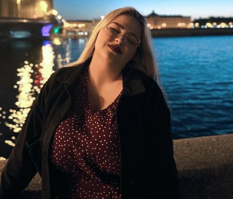 Julia Chegodar model beautiful image