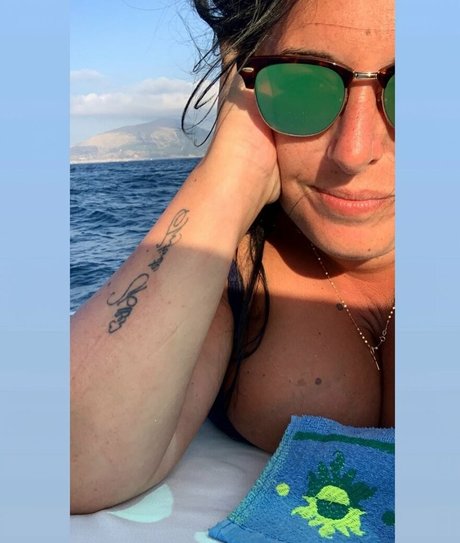 Valeria Vela model perfect images