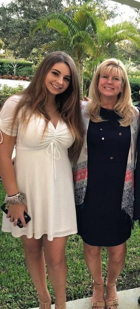 cuckold feet onlyfans pornographic picture