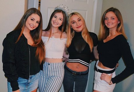 shemale fucks girl onlyfans free xxx galleries