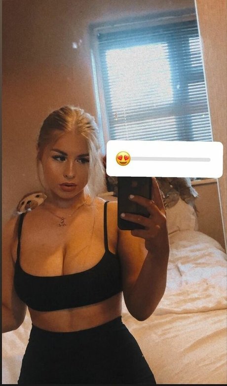 Isabelle Rose pornstar hd img