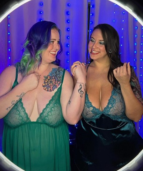 hayleehurricane pornographic actress pic