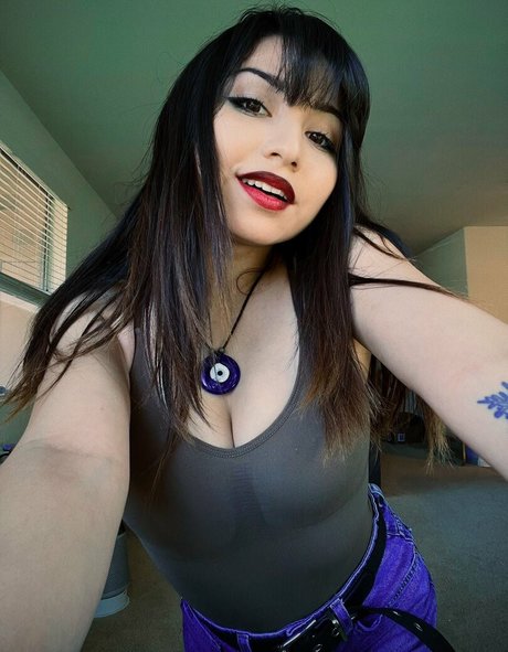 SxnpaiJxde nude actress gallery