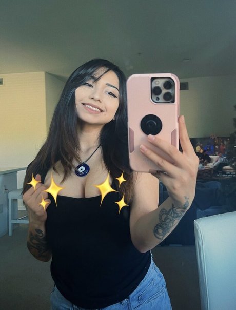 SxnpaiJxde star pornographic pic