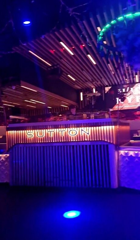 Ann Cygnus hot actress image