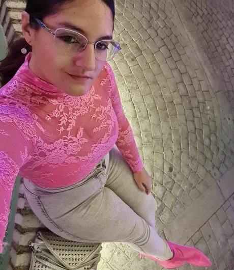 Ann Cygnus model sexy photos