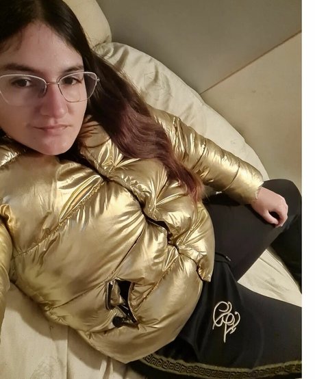 Ann Cygnus model pretty galleries