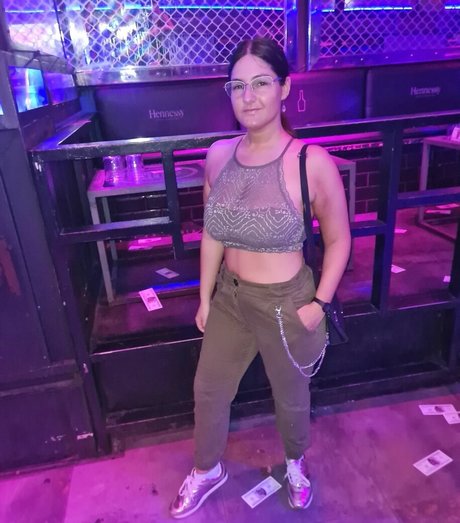 Ann Cygnus erotic model picture