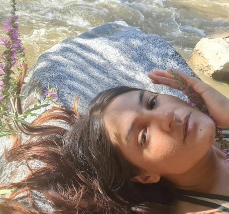 Ann Cygnus naked actress archive