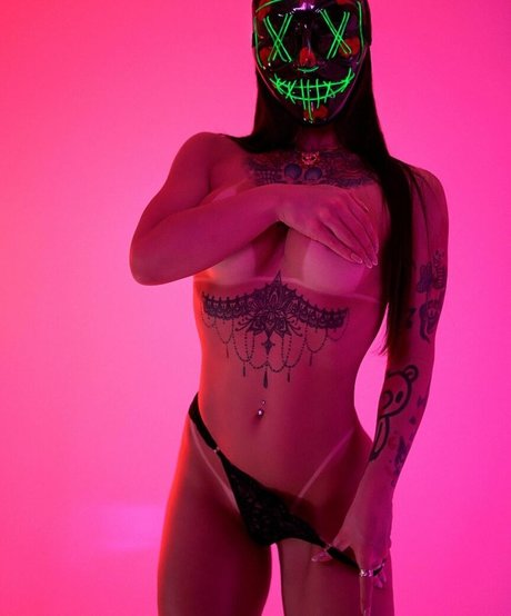 Paula Steil model nudes pic