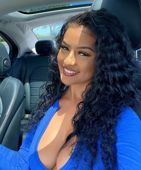 Lucero Crystal pornstar top image