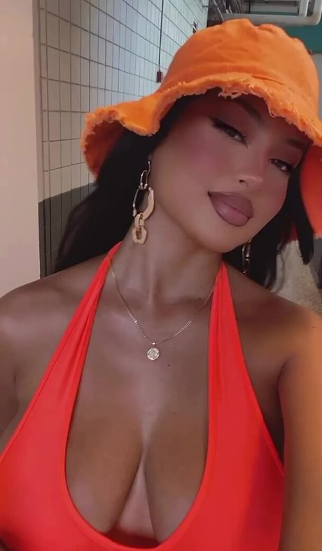 Lucero Crystal star beautiful photo