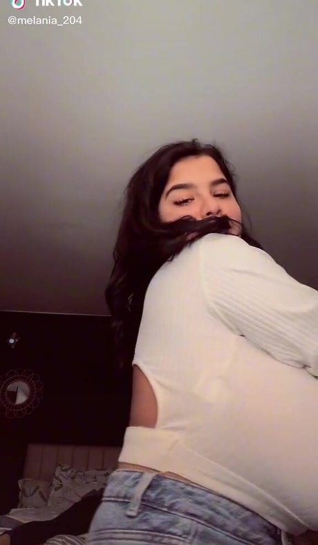 Melannia model free images