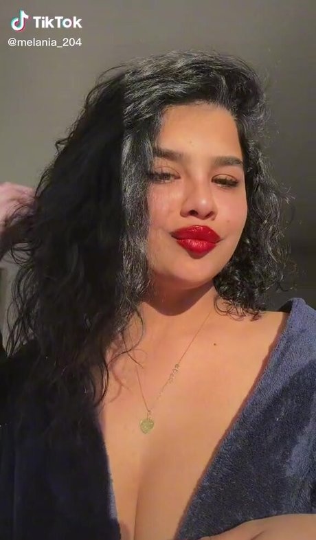 Melannia model hot image