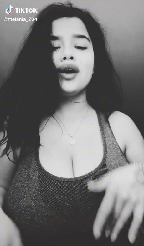 Melannia xxx model pic