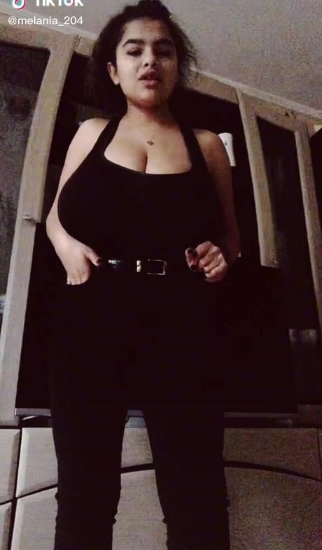 Melannia perfect pornstar pictures