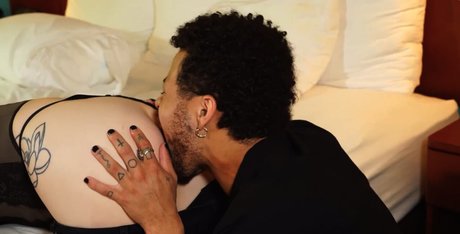 Little Trap exclusive actress galleries