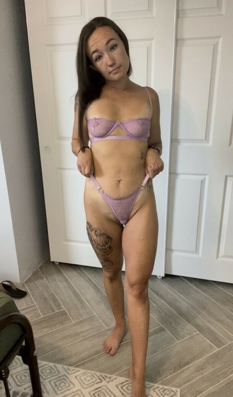 Xxxkhloekarter nudes pornstar images