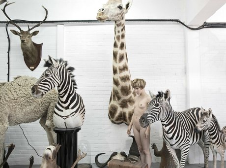 Vincent Littlehat sexy actress image