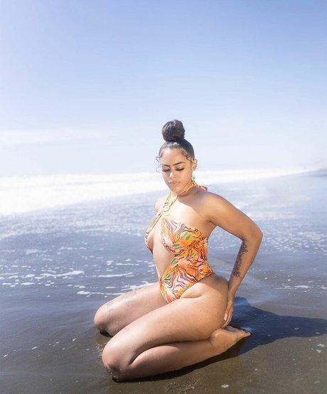 _shebecrazy nice actress pic