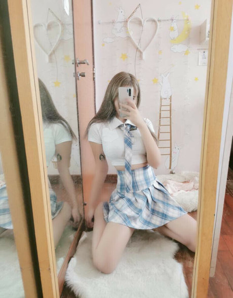 milf glasses onlyfans beautiful nude img