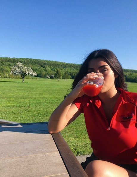 Kylie Manue pornstar art img