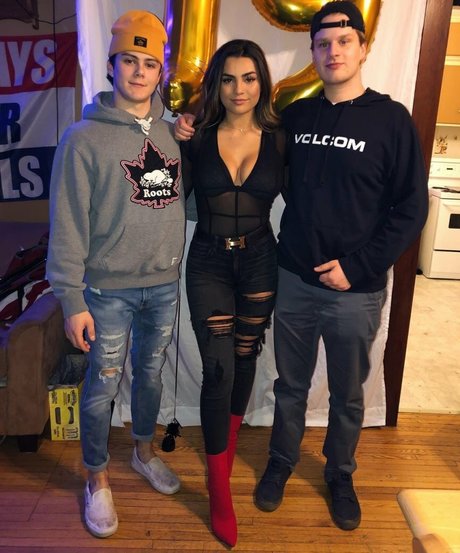 Kylie Manue star sex archive