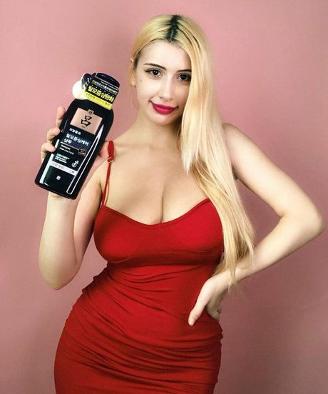 Gym Couple star nude pic