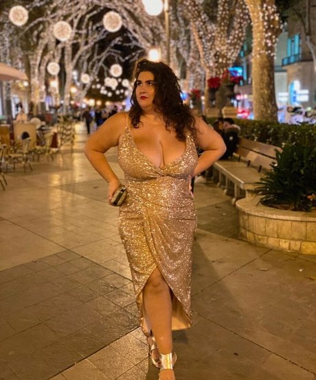 milf wife onlyfans exclusive images