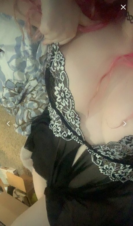 xjuliexwolfex exclusive actress photo