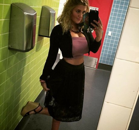 Claudia Valler free model gallery