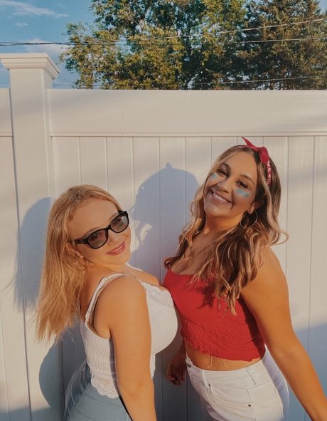 Harley Stein model naked images