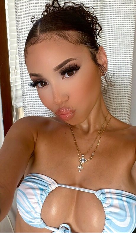 Y lashae erotic actress pic