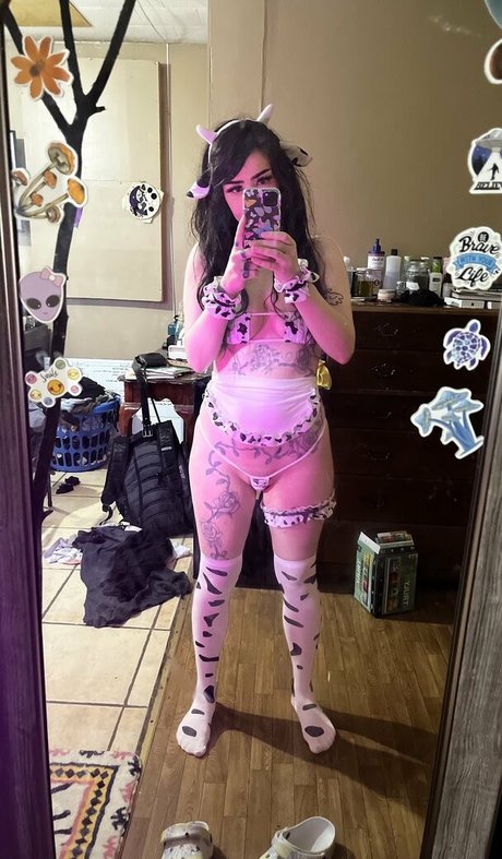 Caecity model beautiful galleries