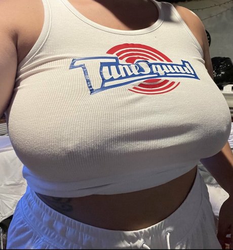 curvy nude onlyfans porn picture