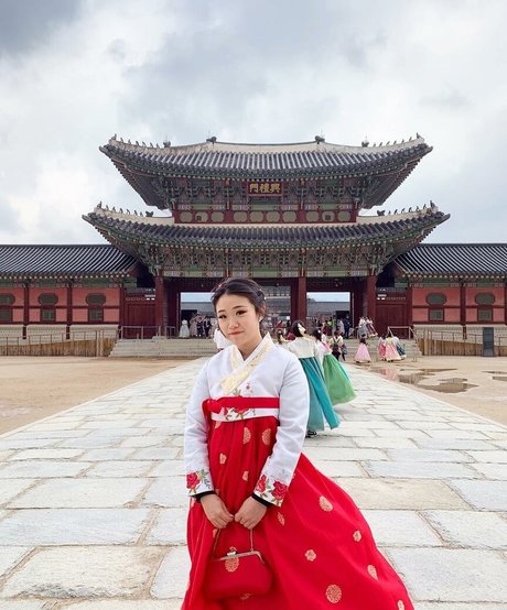 Bawnsai beautiful actress img